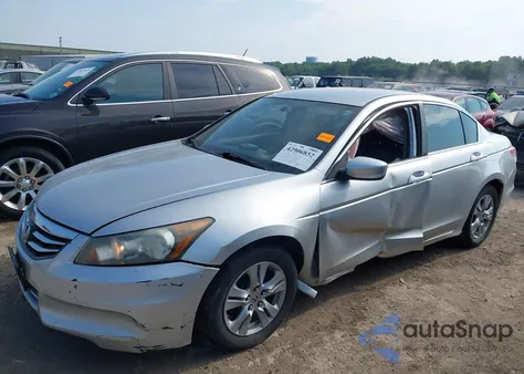 2011 Honda Accord 2.4 Se из США, поврежденный, VIN 1HGCP2F61BA018103